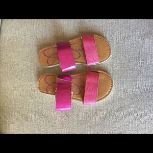 Pretty Jessica Simpson flip flops